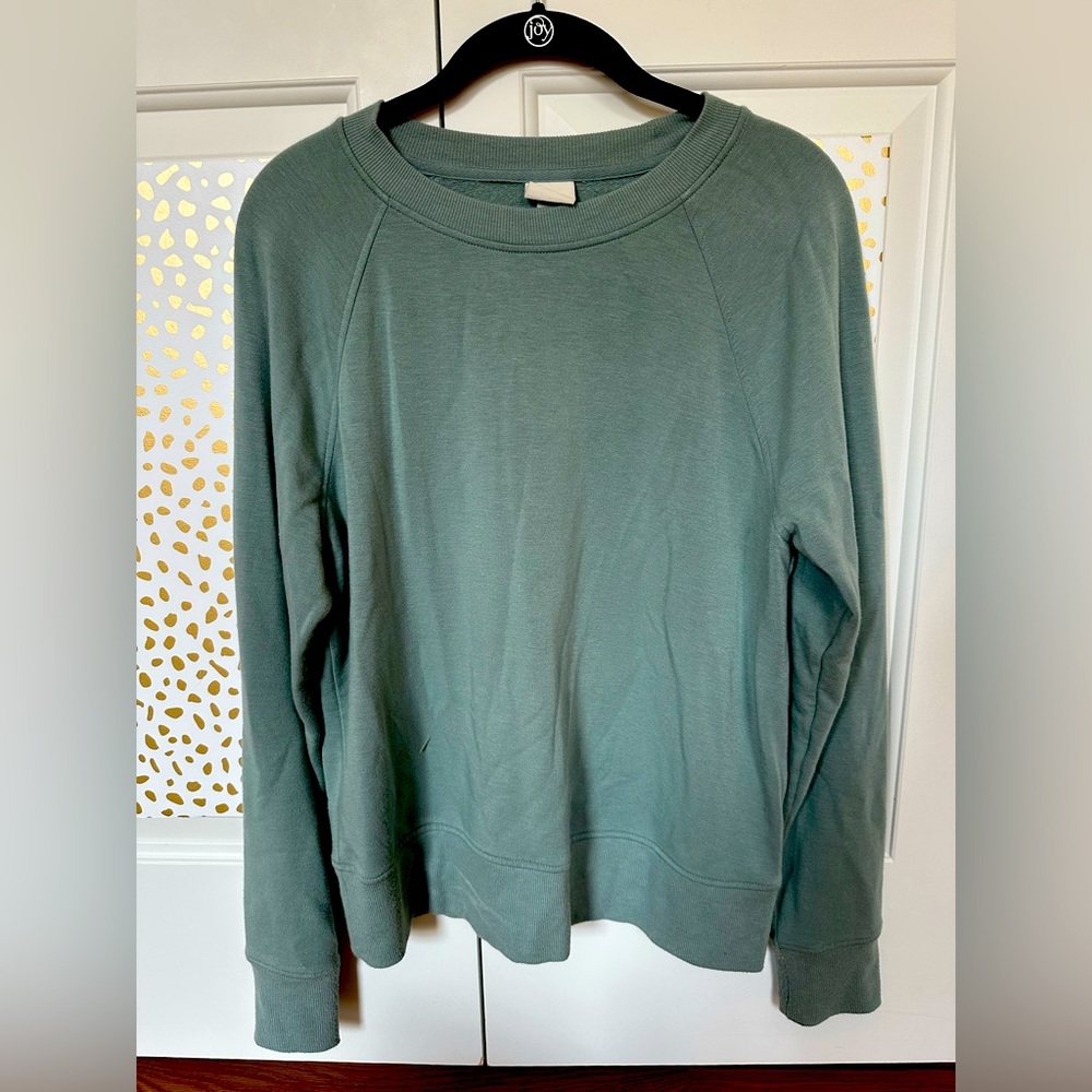A New Day crew neck